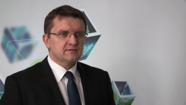 AB, czołowy dystrybutor IT w regionie, rozwija kategorie zabawek, AGD i RTV oraz sektor rozwiązań dla przedsiębiorstw, w tym usługi dla e-handlu INWESTOR, AB, Rekman, AGD, zabawki, RTV, smartfony, elektronika użytkowa, e-commerce- Grupa Kapitałowa AB, znaczący dystrybutor IT w Europie Środkowo-Wschodniej, chce zwiększyć swój udział w rynku zabawek, AGD i RTV oraz rozwiązań dla przedsiębiorstw. W tej ostatniej grupie spółka chce poprawić sprzedaż produktów pod marką własną TB, a także marek Triline i Optimus. Dużym sukcesem okazała się dystrybucja iPhone’ów po podpisaniu w ubiegłym roku umowy z firmą Apple. To właśnie smartfony pozostają najważniejszym produktem na rynku elektroniki użytkowej.