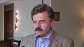 Grupa Redan chce rozwijać sieć dyskontową i zwiększyć obecność za granicą. W branży modowej planuje utrzymać dynamikę sprzedaży