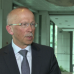 W. Rozłucki: GPW powinna wprowadzić do oferty instrumenty pozwalające na inwestycje w nieruchomości