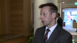 INWESTOR, - Program Mieszkanie Plus rozpędzi polską gospodarkę – uważa Mariusz Adamiak, dyrektor biura strategii rynkowych PKO Banku Polskiego. Jego zdaniem rządowy projekt wspierający rodziny o niskich i średnich dochodach nie tylko zmniejszy problemy mieszkaniowe w kraju, lecz także pozytywnie wpłynie na PKB.,  Mieszkanie Plus ma szansę zmniejszyć problemy mieszkaniowe i napędzić gospodarkę INWESTOR, - Program Mieszkanie Plus rozpędzi polską gospodarkę – uważa Mariusz Adamiak, dyrektor biura strategii rynkowych PKO Banku Polskiego. Jego zdaniem rządowy projekt wspierający rodziny o niskich i średnich dochodach nie tylko zmniejszy problemy mieszkaniowe w kraju, lecz także pozytywnie wpłynie na PKB.