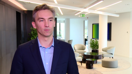 INWESTOR, - Spółka koncentruje się na centrach nowej generacji. Już na początku 2017 roku ruszy budowa ArtN na działce fabryki Norblina w Warszawie. Koszt inwestycji przekroczy 600 mln zł. Przestrzeń będzie łączyć funkcję centrum handlowego, muzealną i kulturalną. Koncepcja rewitalizacji cieszy się już wysokim zainteresowaniem najemców. Firma stabilizuje swój portfel aktywów, obecnie zarządza portfelem nieruchomości obejmującym 75 projektów o łącznej powierzchni wynajmu 250 tys. mkw. w 37 miastach., Capital Park, ArtN, fabryka Norblin, centrum piątej generacji, Marcin Juszczyk Capital Park stawia na centra piątej generacji. W 2017 roku ma ruszyć budowa ArtN na terenie dawnej fabryki Norblina INWESTOR, Capital Park, ArtN, fabryka Norblin, centrum piątej generacji, Marcin Juszczyk- Spółka koncentruje się na centrach nowej generacji. Już na początku 2017 roku ruszy budowa ArtN na działce fabryki Norblina w Warszawie. Koszt inwestycji przekroczy 600 mln zł. Przestrzeń będzie łączyć funkcję centrum handlowego, muzealną i kulturalną. Koncepcja rewitalizacji cieszy się już wysokim zainteresowaniem najemców. Firma stabilizuje swój portfel aktywów, obecnie zarządza portfelem nieruchomości obejmującym 75 projektów o łącznej powierzchni wynajmu 250 tys. mkw. w 37 miastach.