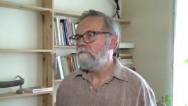 INWESTOR, - Budowa polskiego kapitału to jeden z filarów Strategii na rzecz Odpowiedzialnego Rozwoju wicepremiera Mateusza Morawieckiego, którego projekt poddawany jest obecnie konsultacjom. Zakłada on między innymi zmniejszenie polskiego zadłużenia zagranicznego, które obciąża budżet państwa. Zdaniem prof. Ryszarda Bugaja zamiana długu zagranicznego na krajowy byłaby korzystna dla kraju, ale jest trudna do przeprowadzenia w krótkim terminie., dług publiczny, koszty obsługi długu, struktura długu publicznego, budowanie kapitału, plan Morawieckiego, Strategia na rzecz Odpowiedzialnego Rozwoju Prof. R. Bugaj: Struktury zadłużenia państwa nie zmieni się z dnia na dzień i bez żadnego ryzyka INWESTOR, dług publiczny, koszty obsługi długu, struktura długu publicznego, budowanie kapitału, plan Morawieckiego, Strategia na rzecz Odpowiedzialnego Rozwoju- Budowa polskiego kapitału to jeden z filarów Strategii na rzecz Odpowiedzialnego Rozwoju wicepremiera Mateusza Morawieckiego, którego projekt poddawany jest obecnie konsultacjom. Zakłada on między innymi zmniejszenie polskiego zadłużenia zagranicznego, które obciąża budżet państwa. Zdaniem prof. Ryszarda Bugaja zamiana długu zagranicznego na krajowy byłaby korzystna dla kraju, ale jest trudna do przeprowadzenia w krótkim terminie.