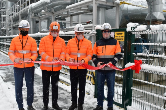 INWESTYCJA W POPRAWĘ JAKOŚCI POWIETRZA W NOWYM SĄCZU JUŻ DZIAŁA Przemysł, BIZNES - Prawie 25 mln zł warta jest inwestycja, zrealizowana przez Tokai COBEX Polska w Nowym Sączu, która została oficjalnie oddana do użytku 25 stycznia br.